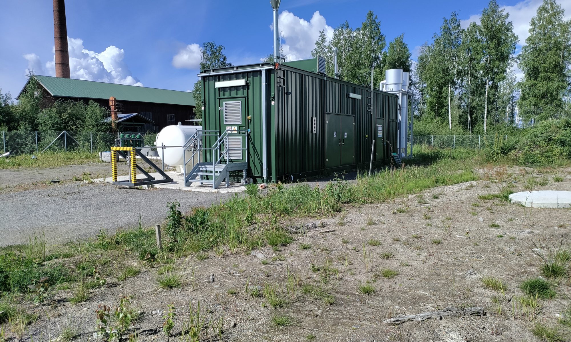 Biokaasua biometaaniksi jalostava yksikkö Mikkelin Haukivuoressa