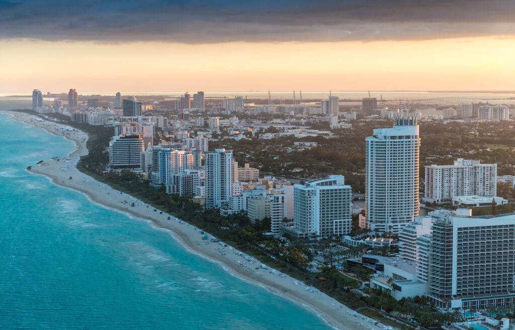 Kuvituskuvassa Miami Beach.